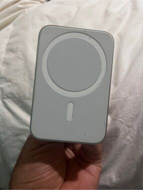 Belkin MagSafe Pro-Car Holder Cellular Phone-For Apple 12-12mini-12pro max